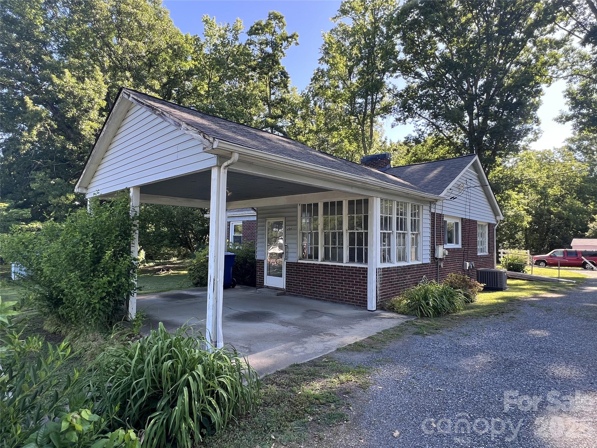 Great investment opportunity located right off Business 74 in Kings Mountain. This home offers a quick commute to schools, grocery stores, and downtown KM.

3 bedroom, 2 bathrooms. With over 1,400 square feet, this property has significant potential. Features include:
 - Spacious Kitchen: Includes a breakfast area and charming built-ins for extra storage. - Large Living Room: Fills with plenty of natural sunlight. - 3 Bedrooms: Two bedrooms also feature functional built-ins. - Exterior: The home sits on a level .42-acre lot with ample shade.

Please let me know if you would like more information or to schedule a viewing.