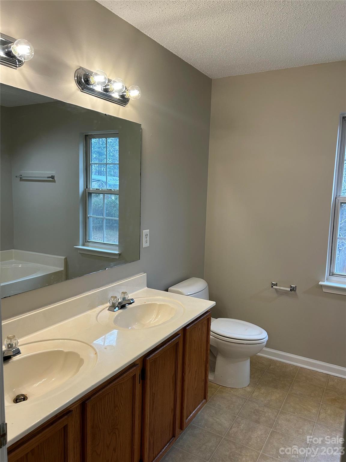 Cresthill - Residential