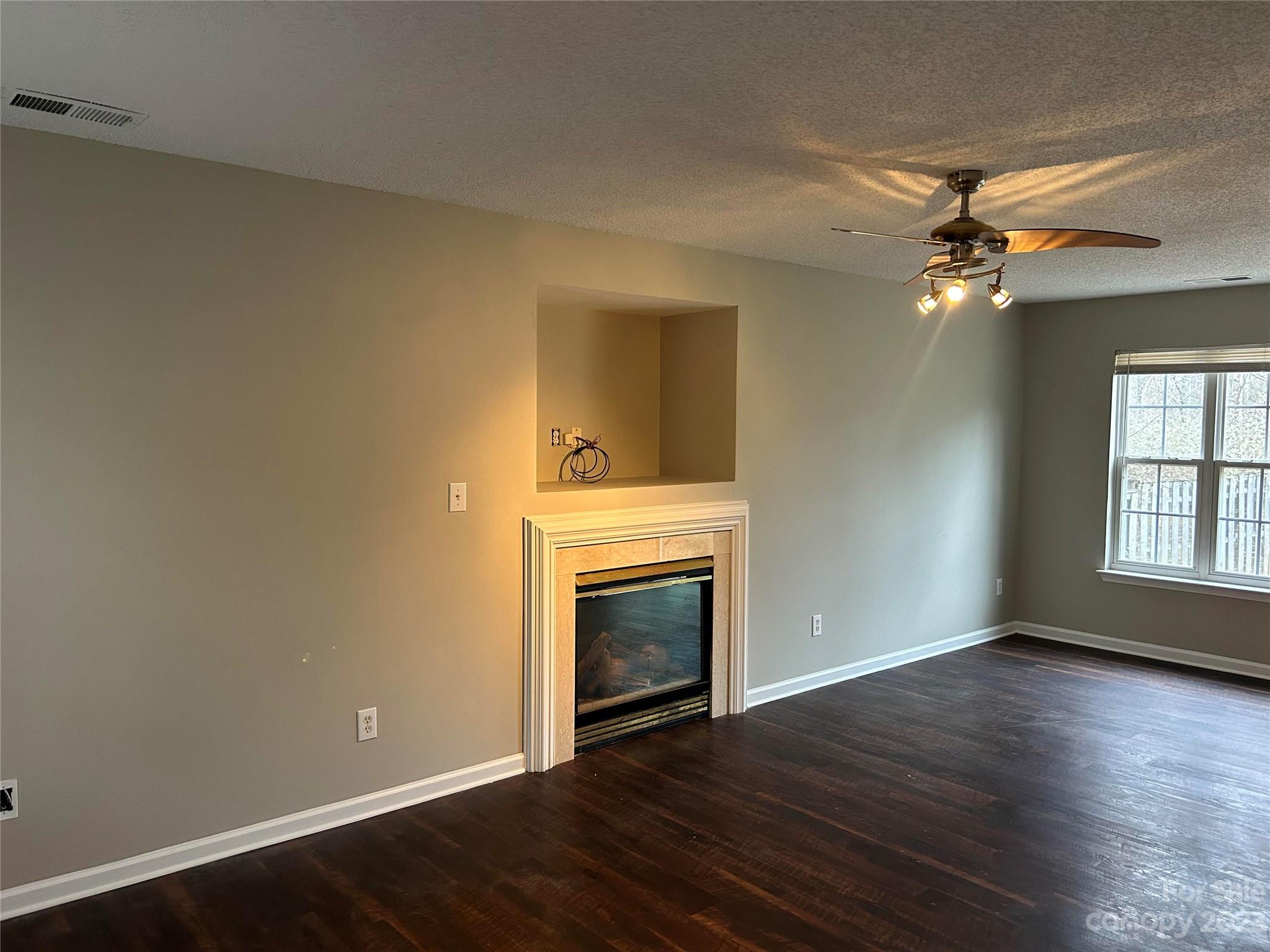 Cresthill - Residential