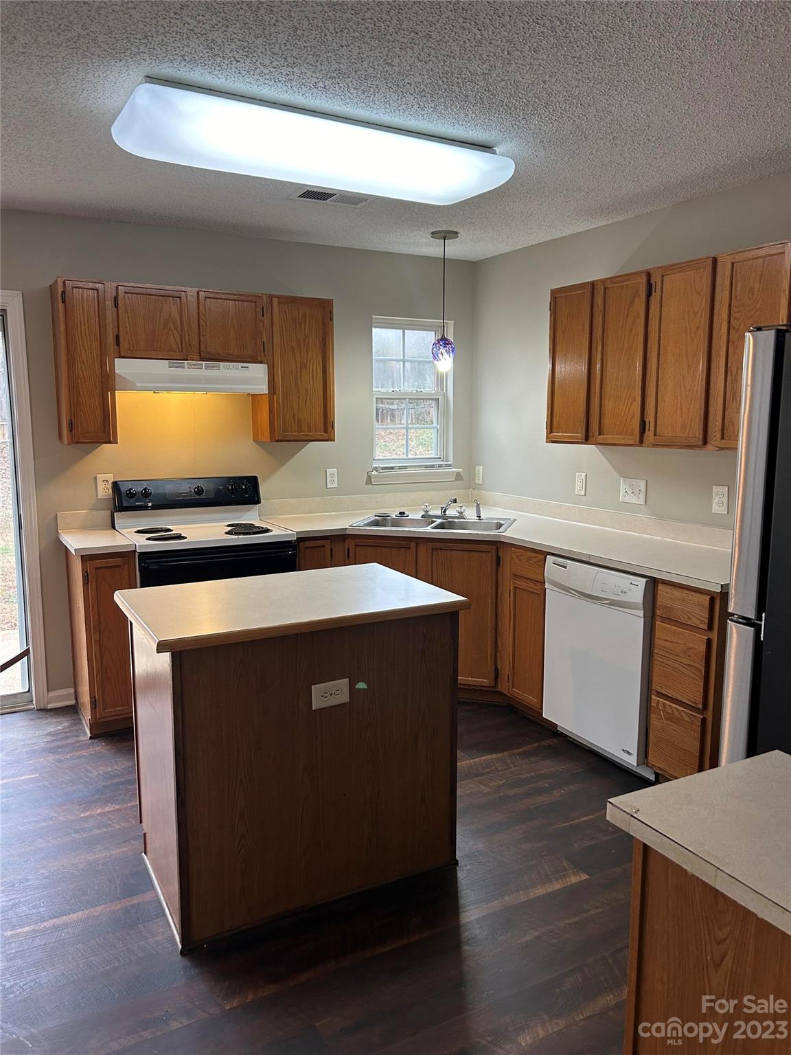 Cresthill - Residential