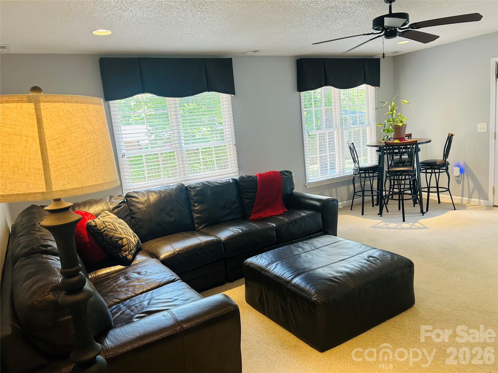Milford Knoll - Residential