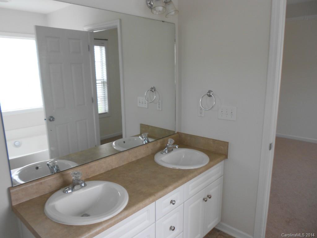 Steele Meadows - Residential