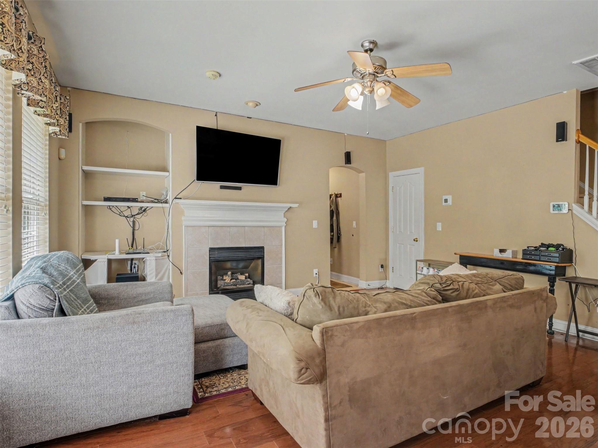 Brownes Ferry - Residential