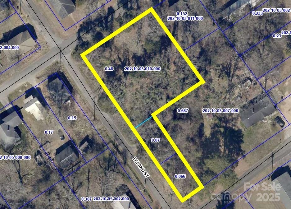 Discover the potential of these 3 lots located in the heart of Great Falls. Perfect for investors or builders looking for an affordable opportunity to bring their vision to life. With easy access to nearby amenities and a central location, this property offers a blank canvas for your next project. Whether you’re building a single home or holding as an investment, the possibilities are endless. Lot lines depicted in aerial images are approximate and are for representation purposes only. Buyers are advised to verify boundaries with a licensed surveyor for accuracy.