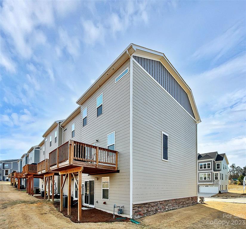 Trinity Townes - Residential