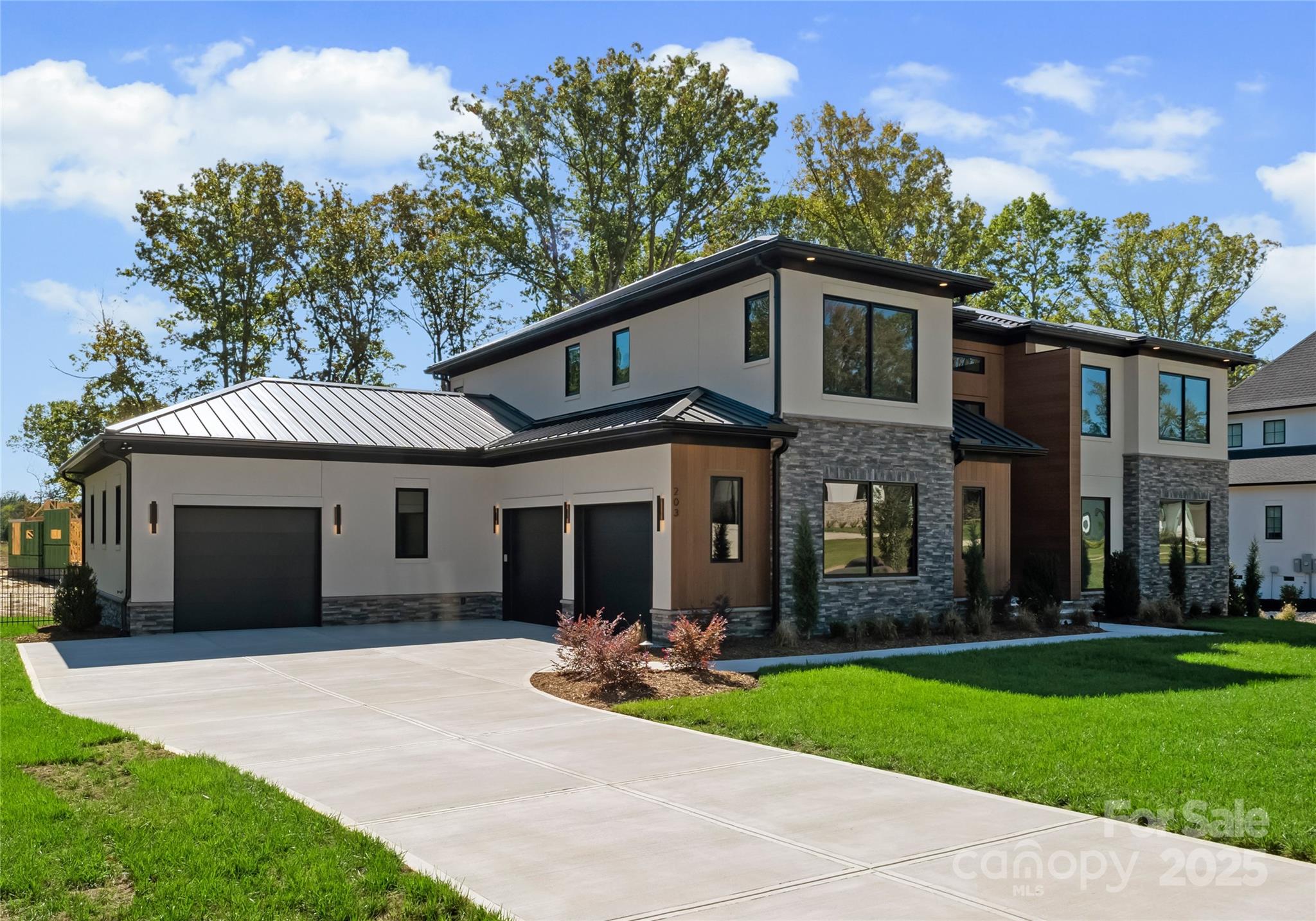 Twin Lakes - Residential