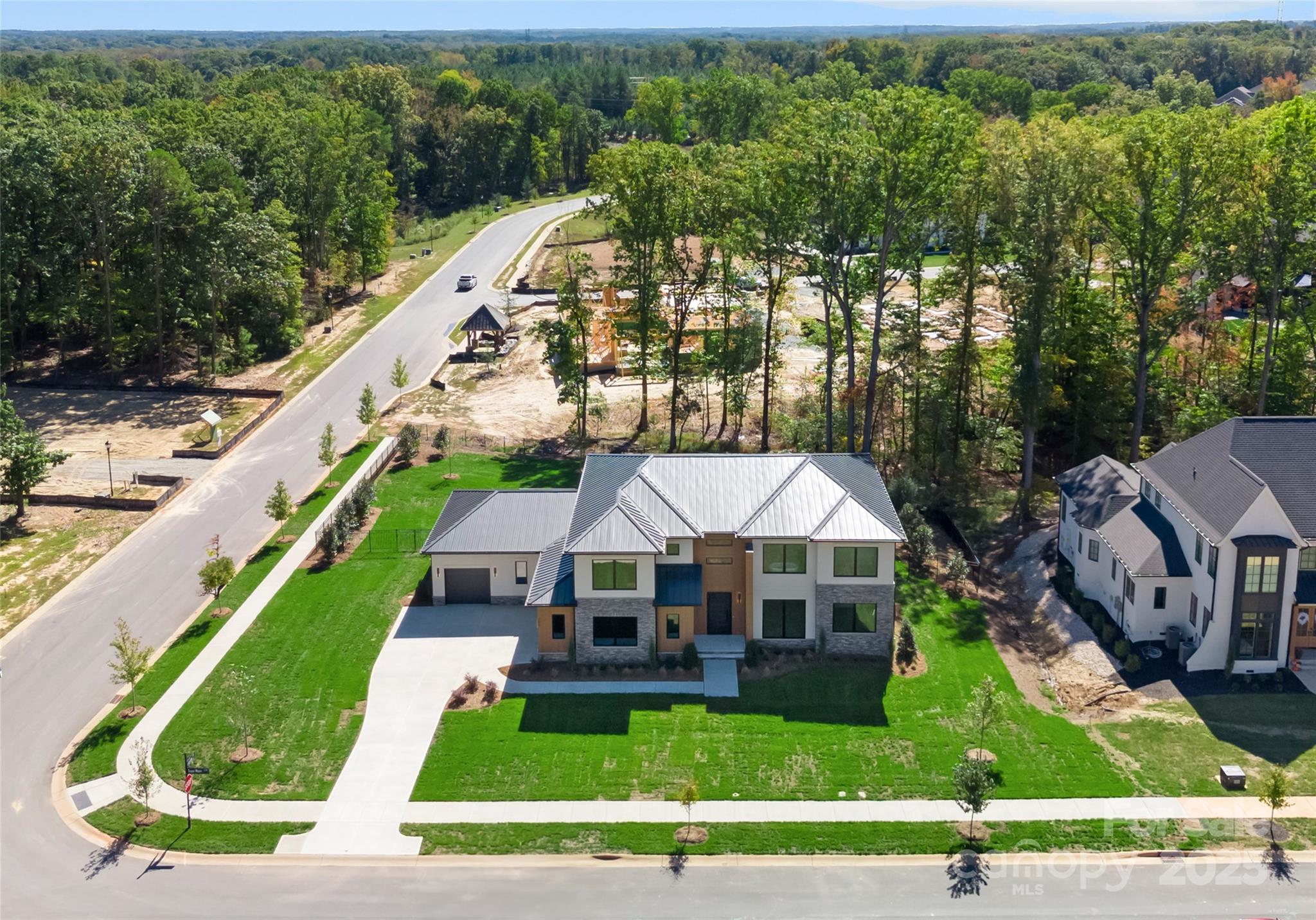 Twin Lakes - Residential