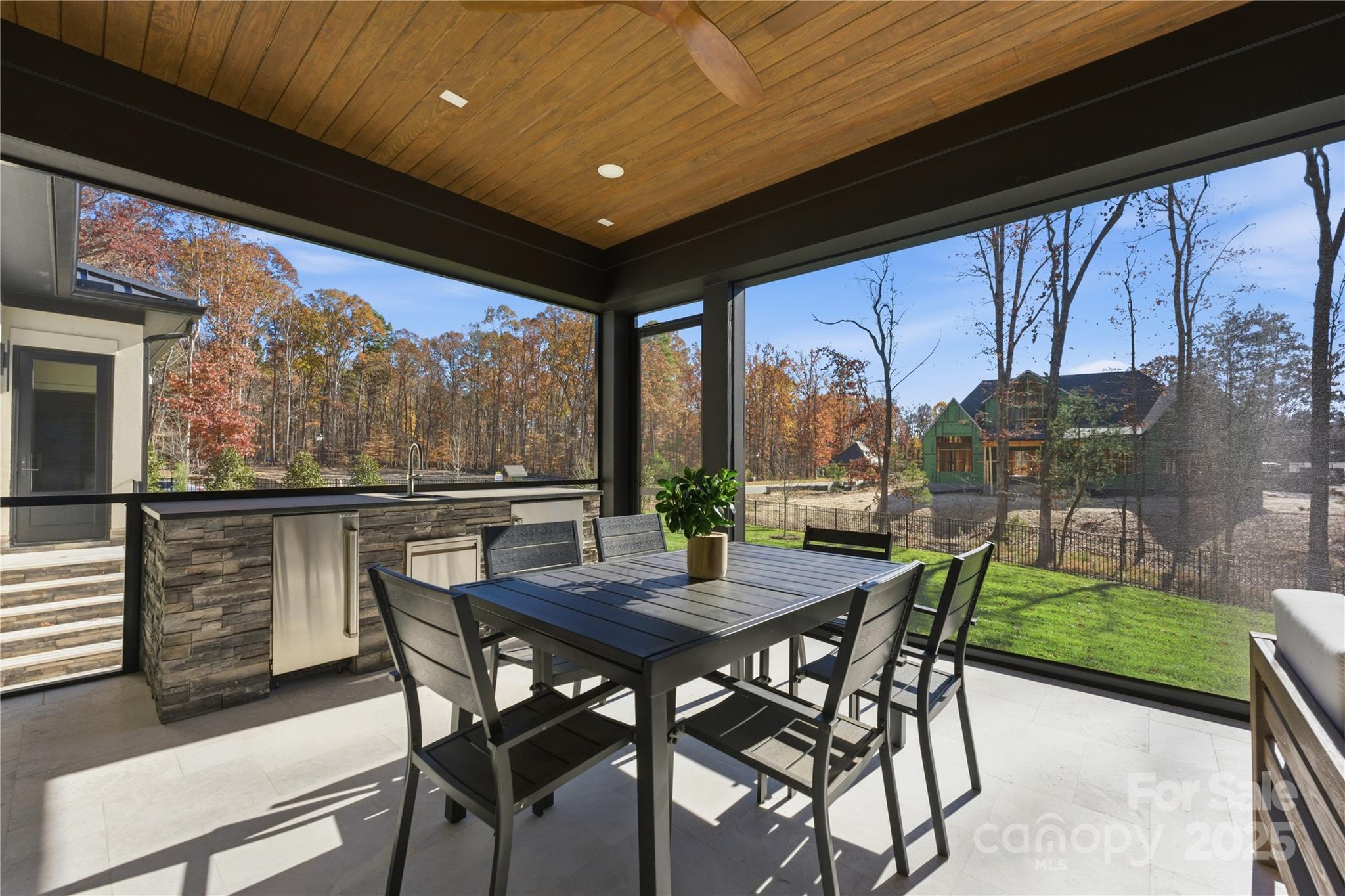 Twin Lakes - Residential