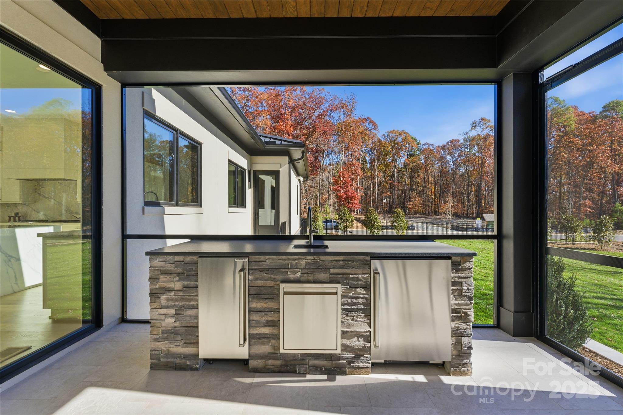 Twin Lakes - Residential