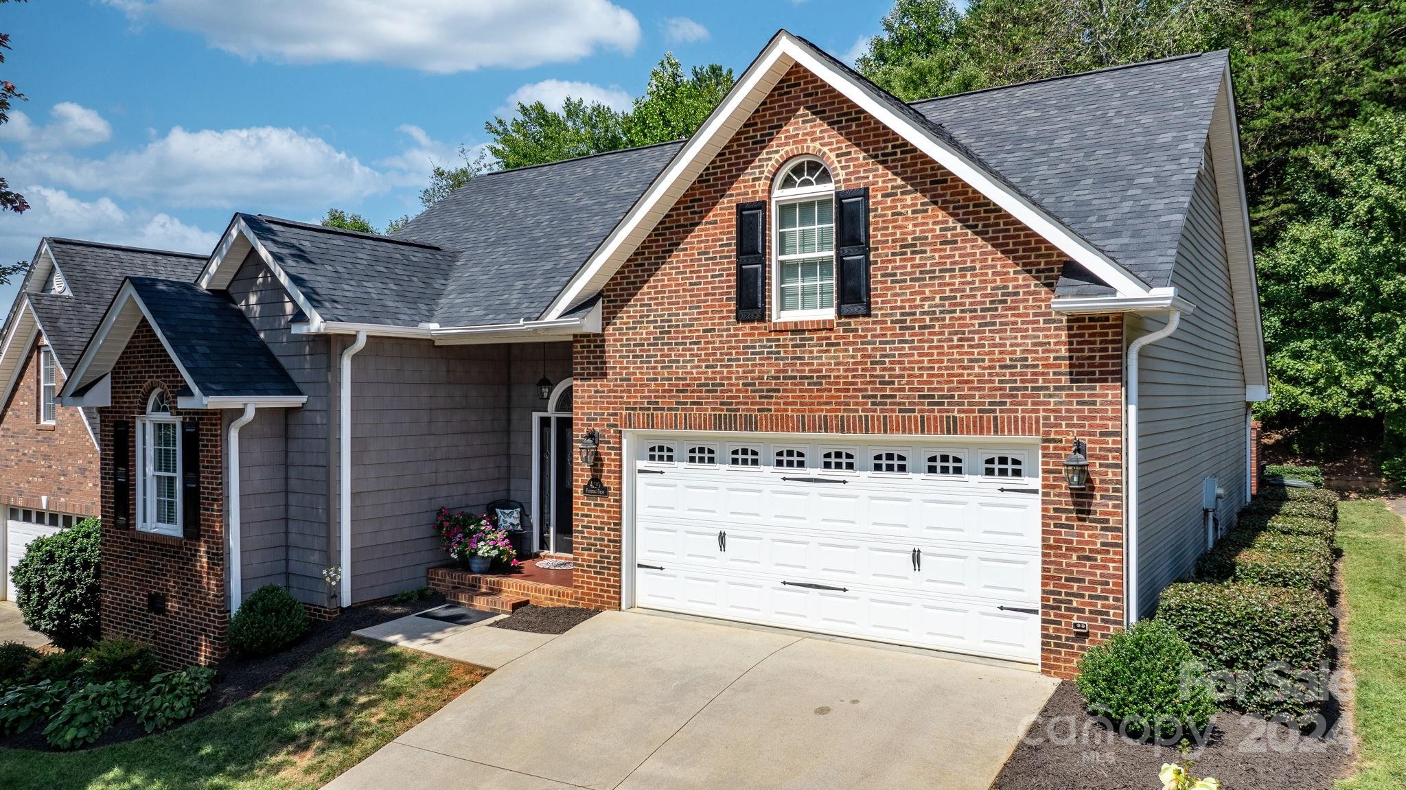 Thornbury Village - Residential