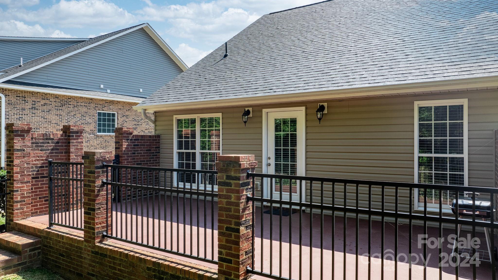 Thornbury Village - Residential