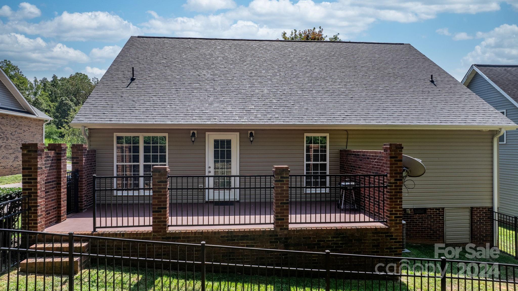 Thornbury Village - Residential
