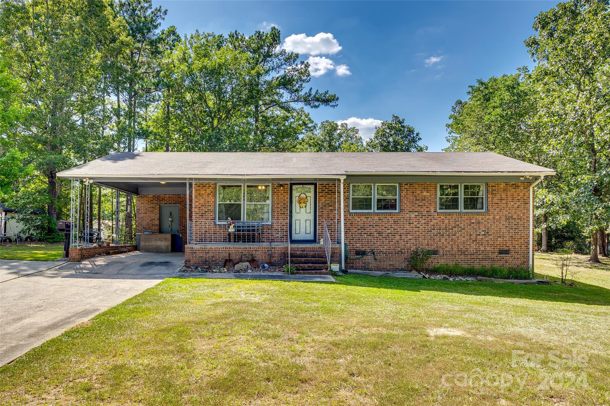 Welcome to your new ranch retreat! This 3-bedroom, 1-bathroom single floor home is delightfully located in a desirable neighborhood of Lancaster's Cloisters Community. It's close to schools, parks, shopping, and dining making every day errands a breeze. The single floor, ranch layout is ideal for easy living eliminating the hassle of stairs and making it perfect for anyone seeking convenient access to all areas of the house. Sold AS-IS and ready to be personalized with your creative touch updating and modernizing all features and details. For all of the investors out there, this is your opportunity, so DO NOT miss out. Schedule a showing today!