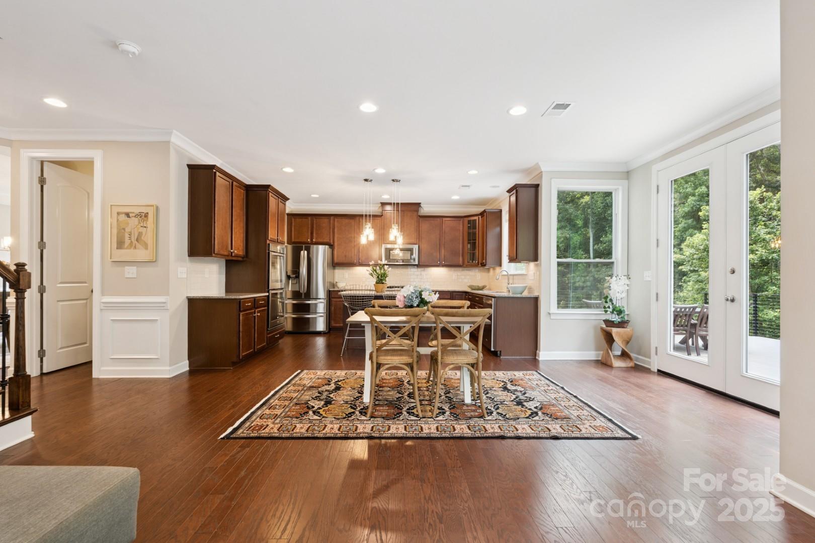 Shelly Woods - Residential