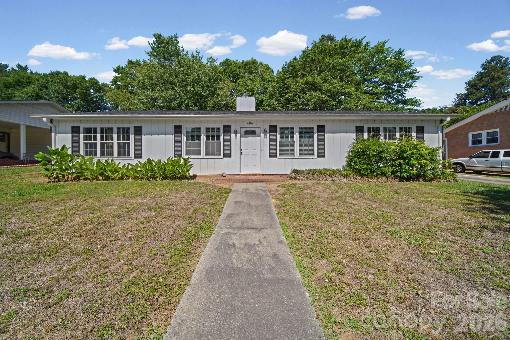 RARE DUPLEX for sale. Investors Special! Income Generating Property!
This property features two units that were updated in 2022, including a newer roof and concrete slab. Unit A is currently rented, providing immediate cash flow, and features a newer HVAC system and a wood-burning fireplace. Unit B is vacant and move-in ready, making it ideal for a new tenant or an owner-occupant.

The property is situated in a desirable area with quick access to shopping, dining, and major commute routes, and includes covered parking.

Please let me know if you would like to schedule a showing for Unit B. Don't miss out on this unique opportunity.
This listing is also listed in RESIDENTIAL MULTI (MLS4382388)