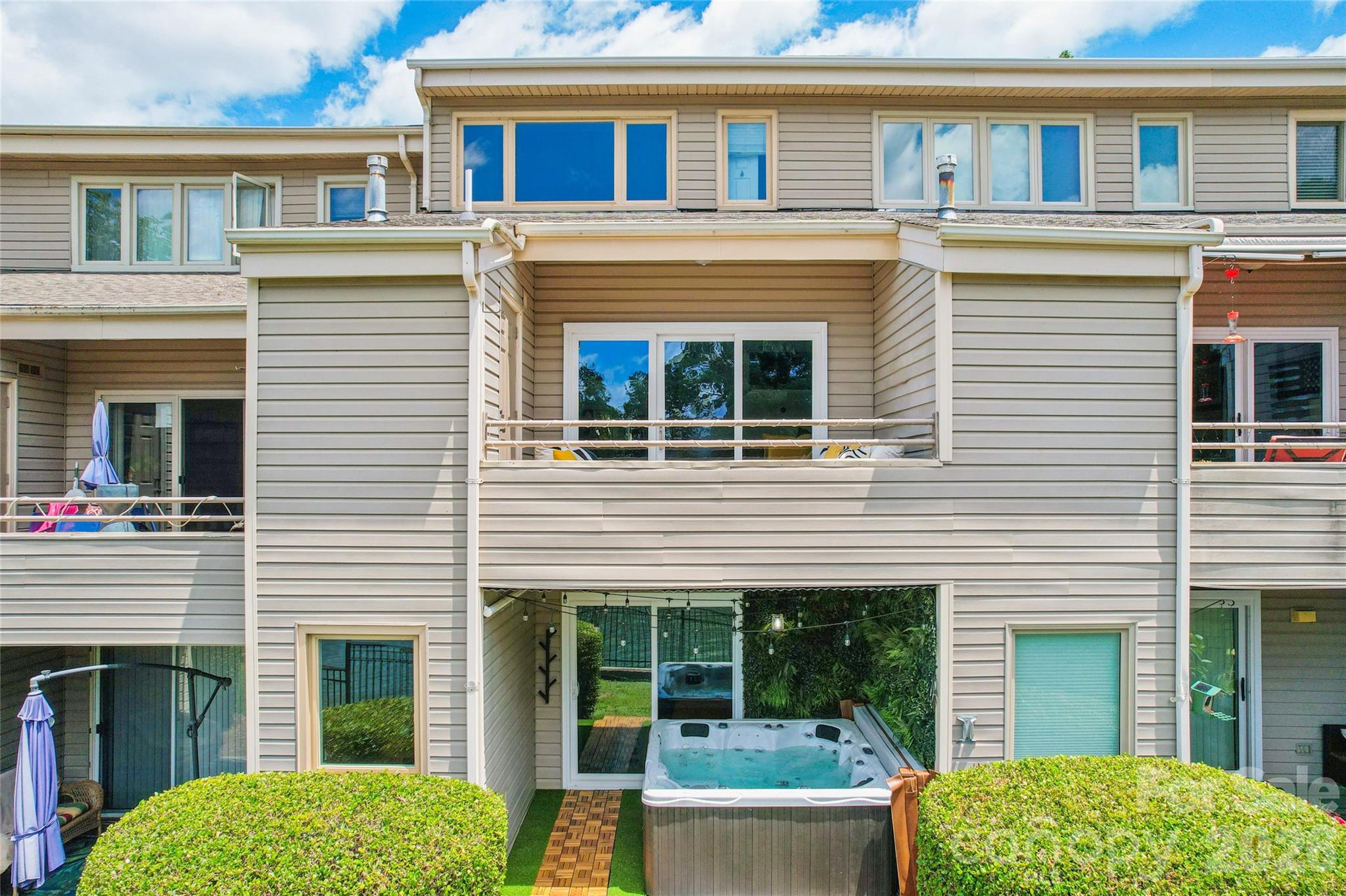 The Yachtsman - Residential