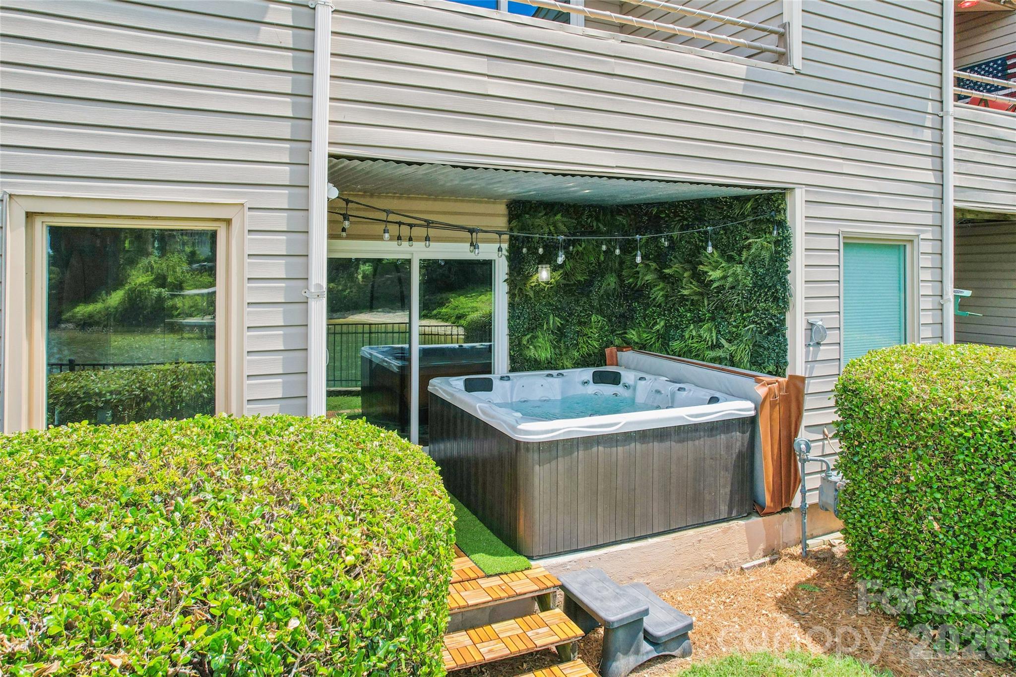The Yachtsman - Residential