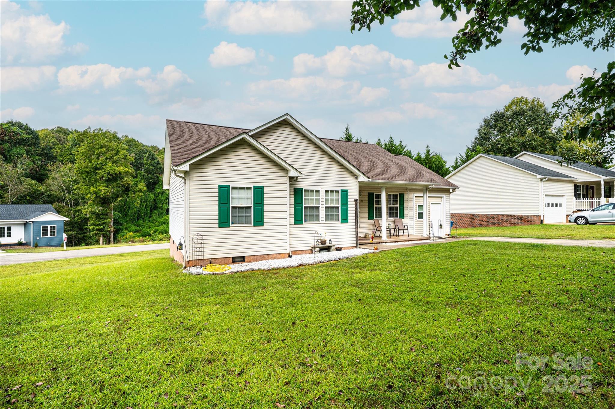 WESTERN RIDGE - Residential