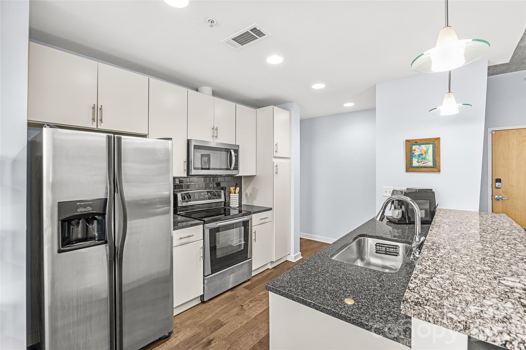 Avenue Condominiums - Residential