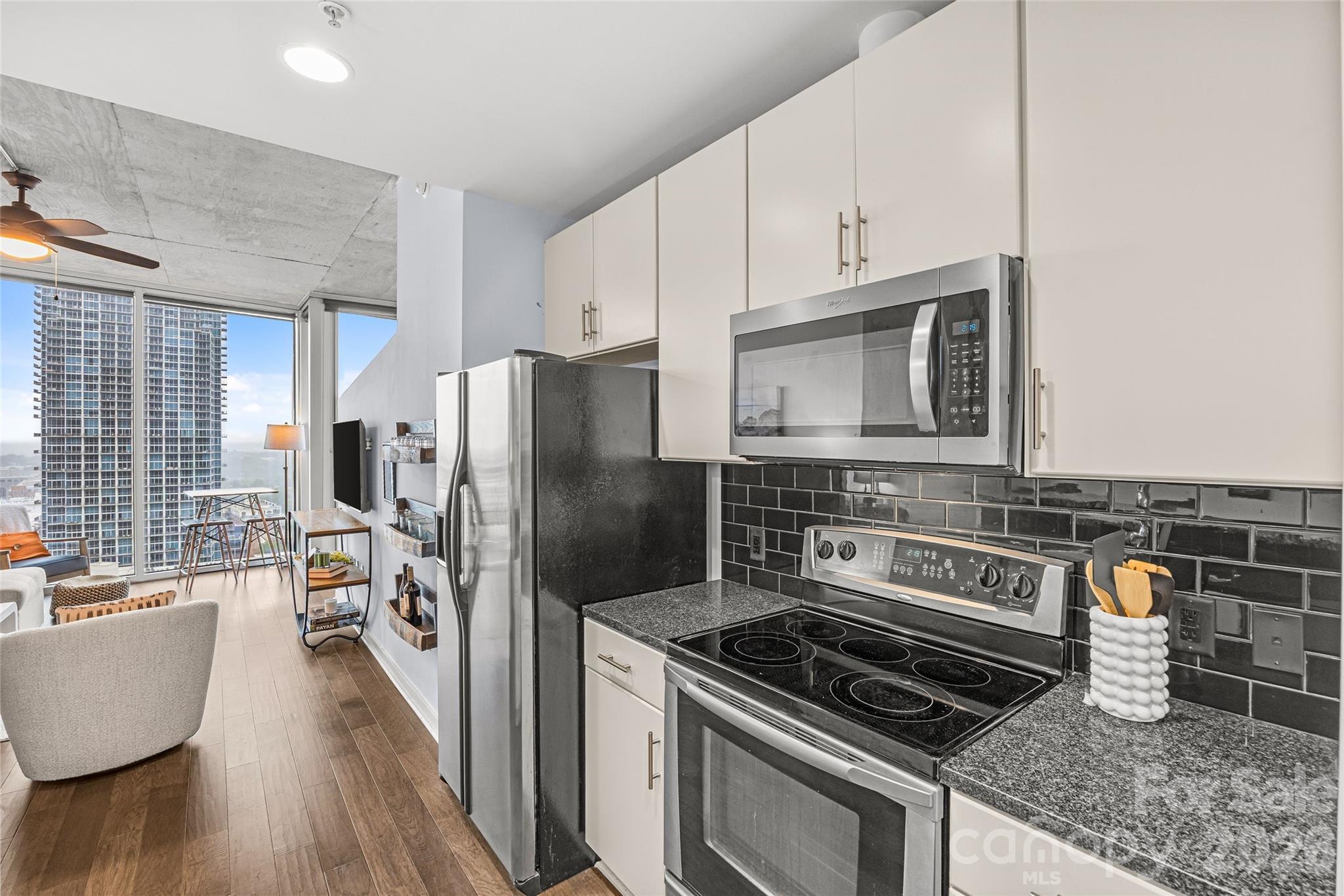 Avenue Condominiums - Residential