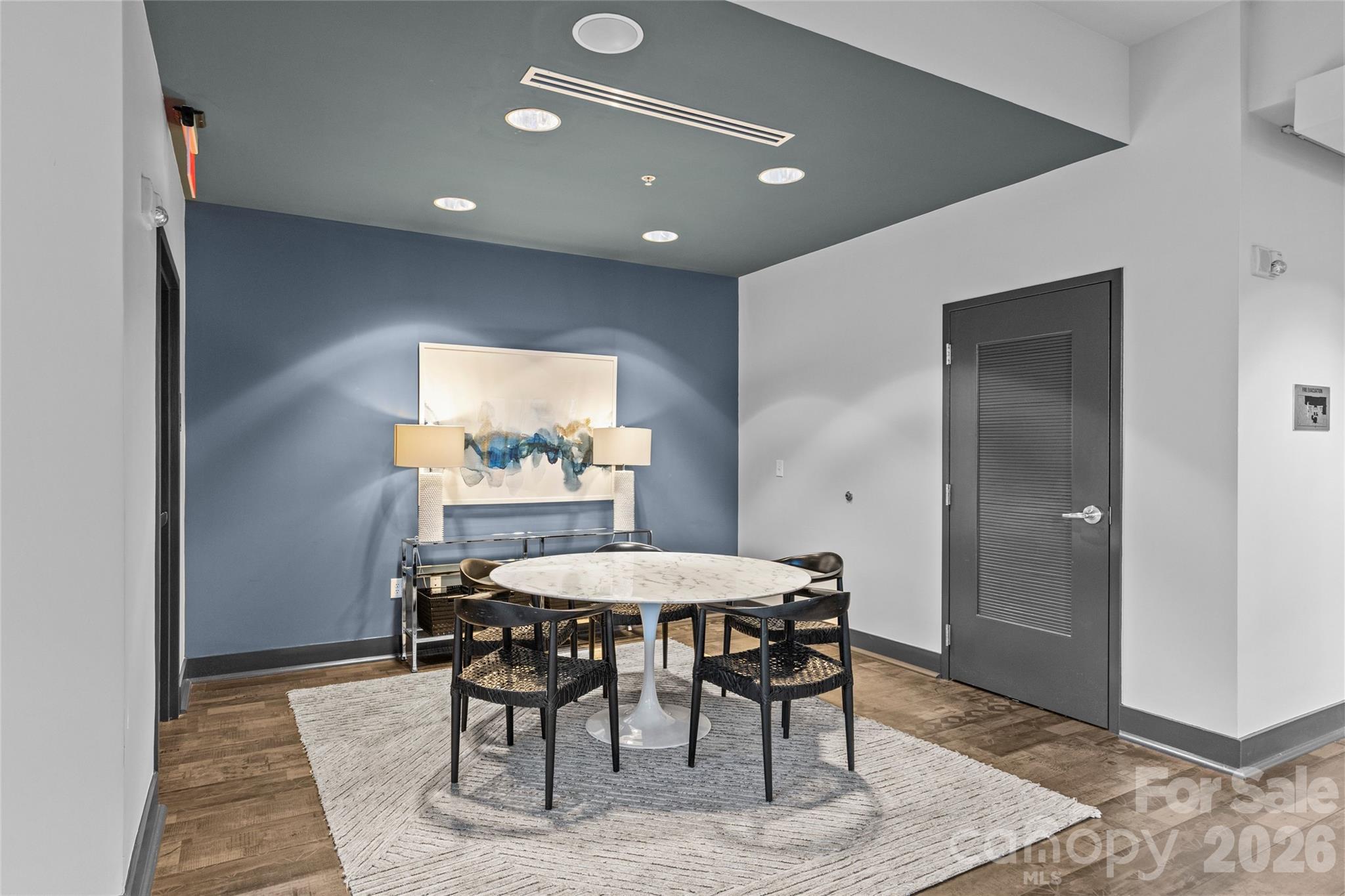 Avenue Condominiums - Residential