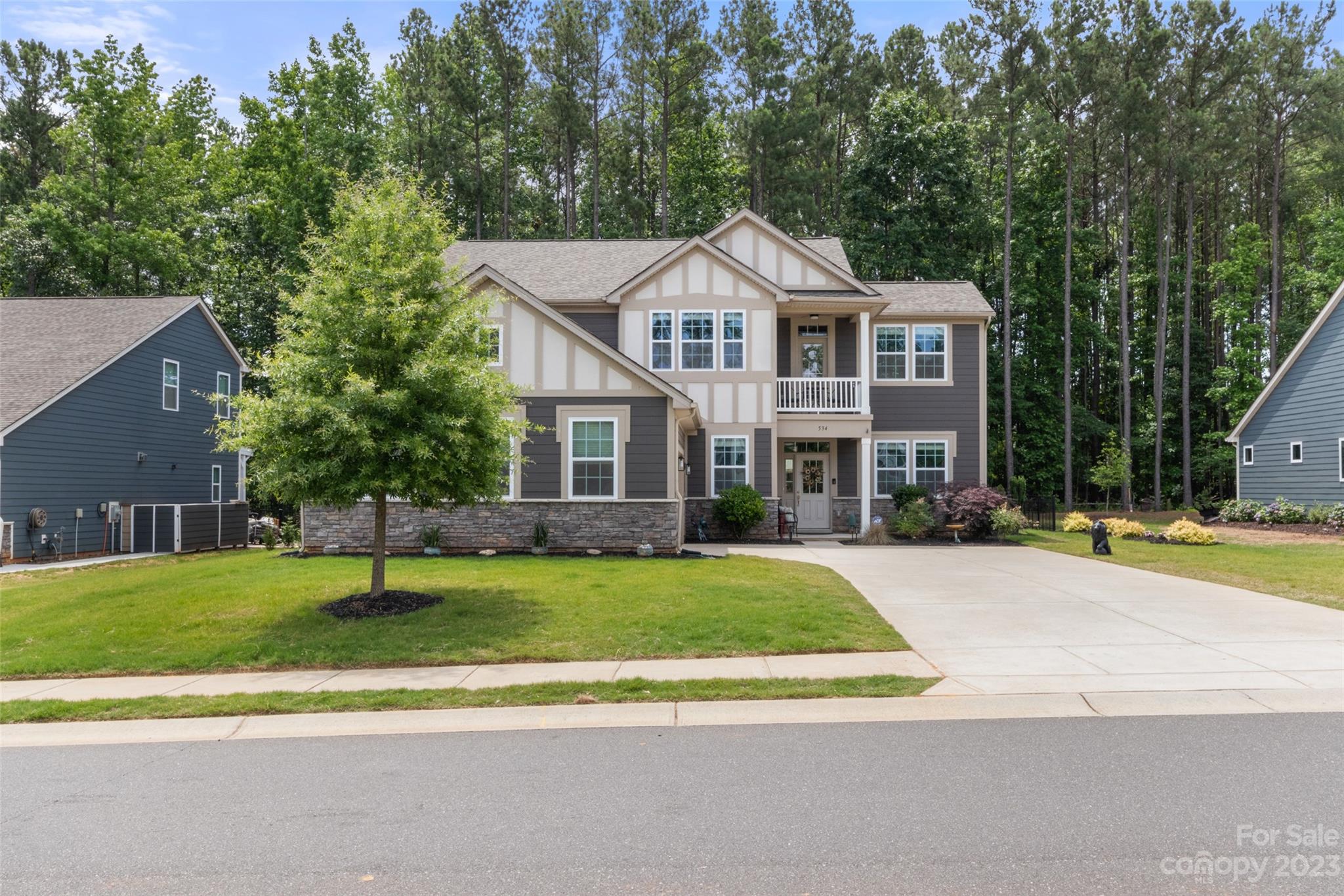 Lake Crest - Residential