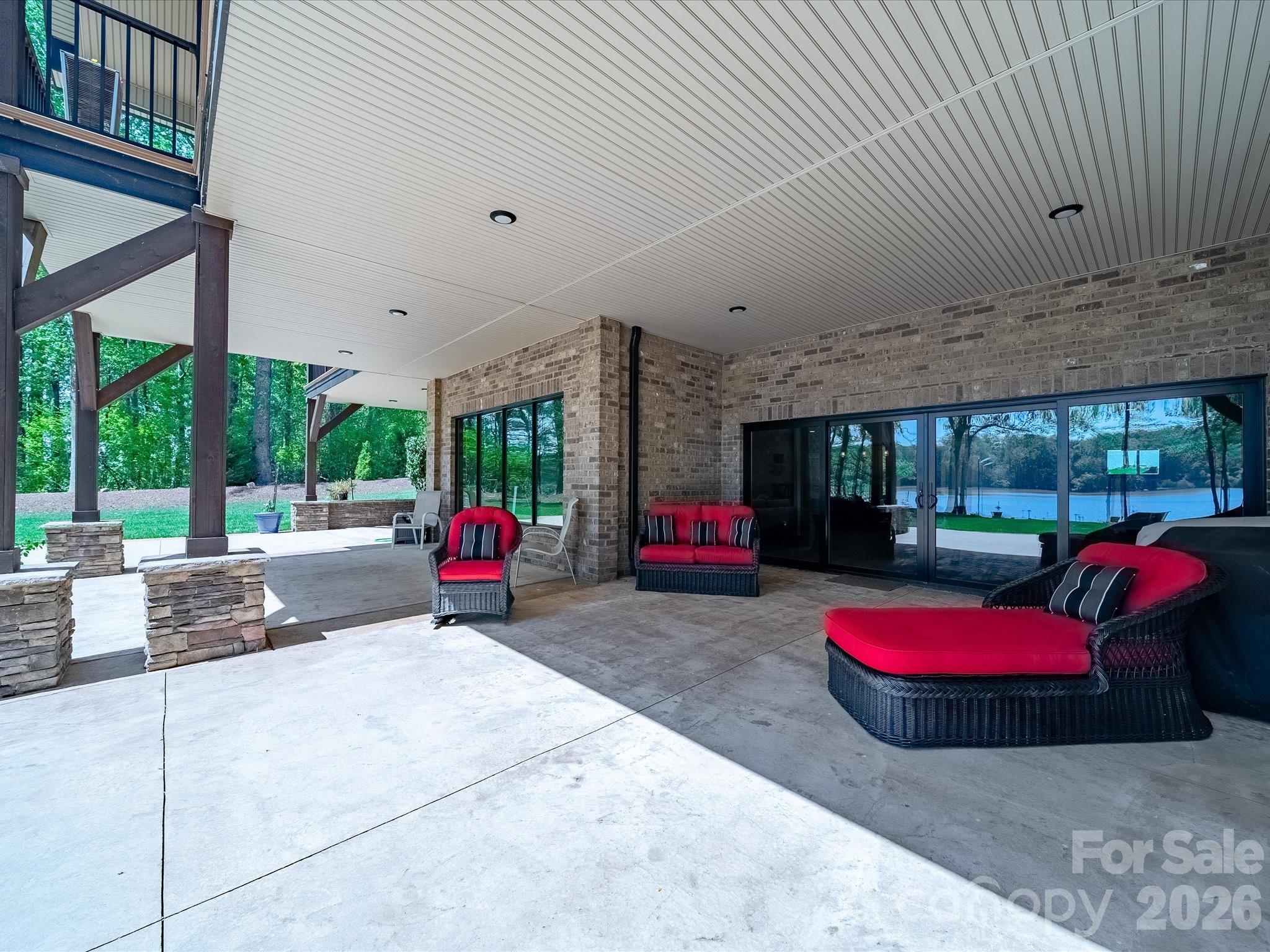 Sunset Pointe - Residential