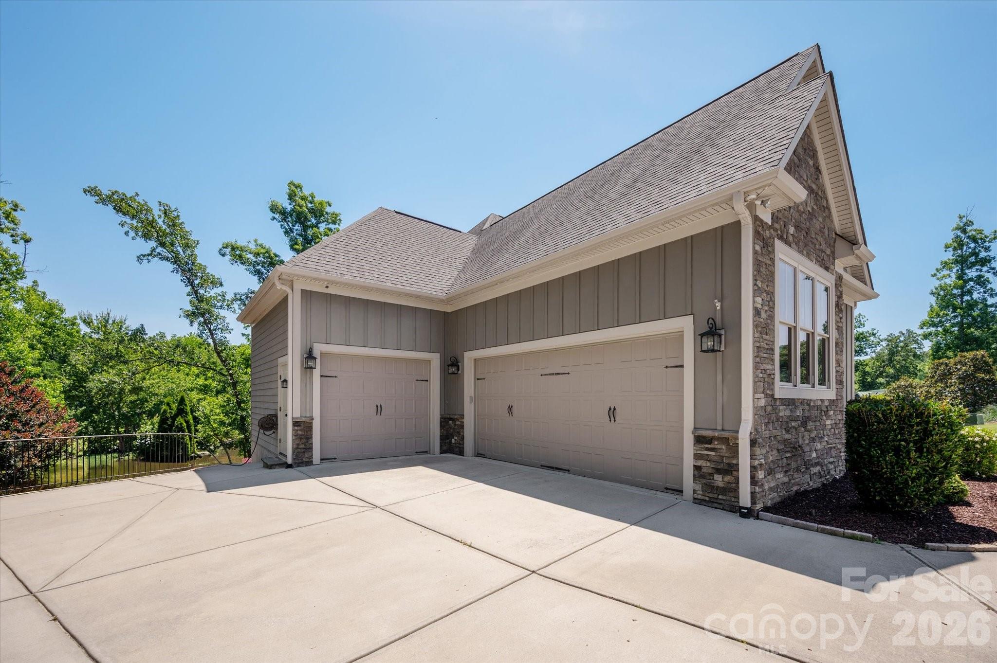 The Retreat At Sunset Ridge - Residential