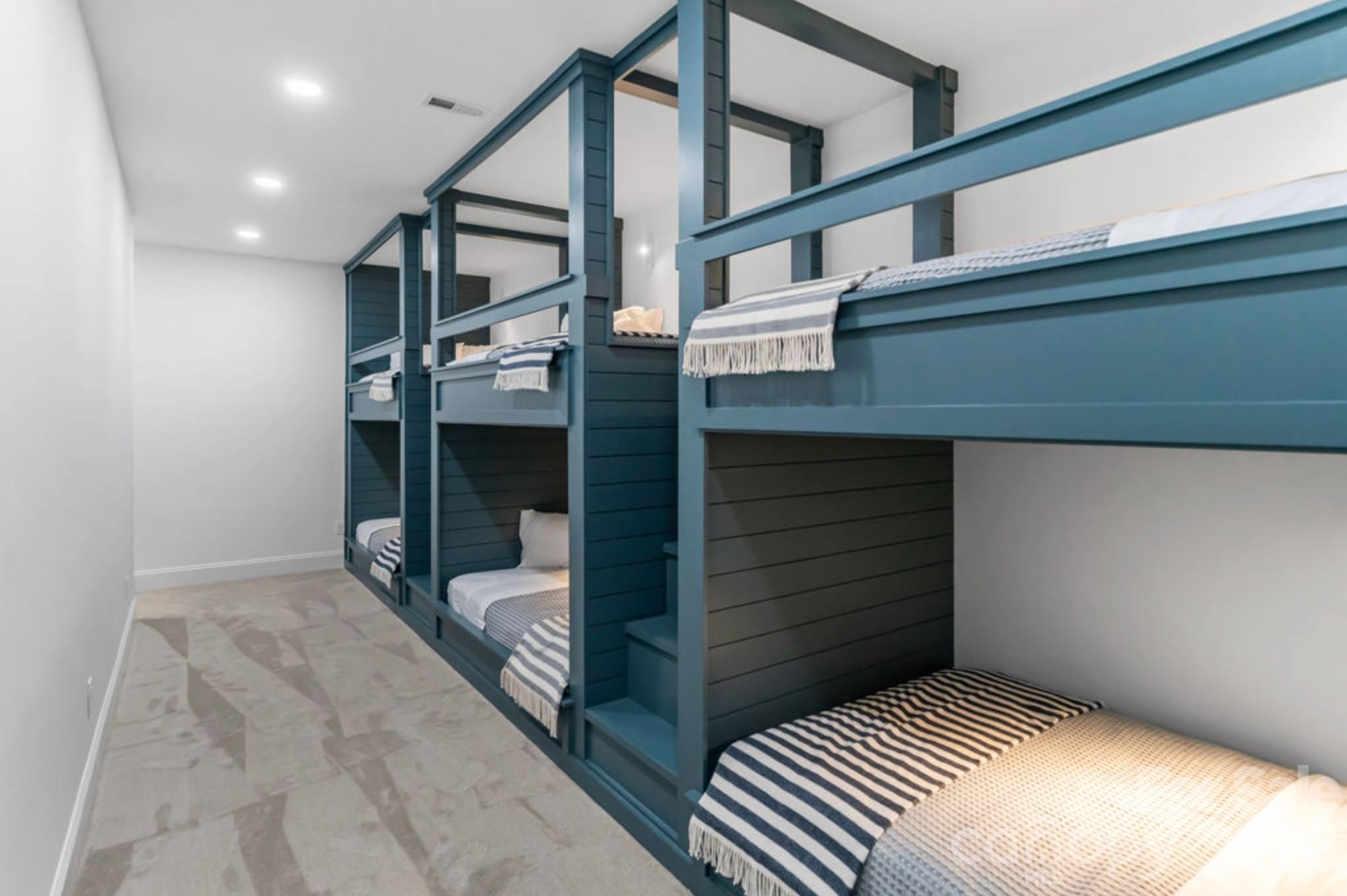 The Retreat At Sunset Ridge - Residential