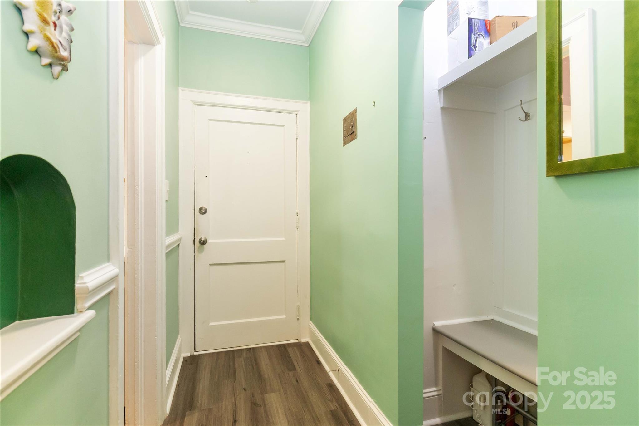 811 E Morehead - Residential