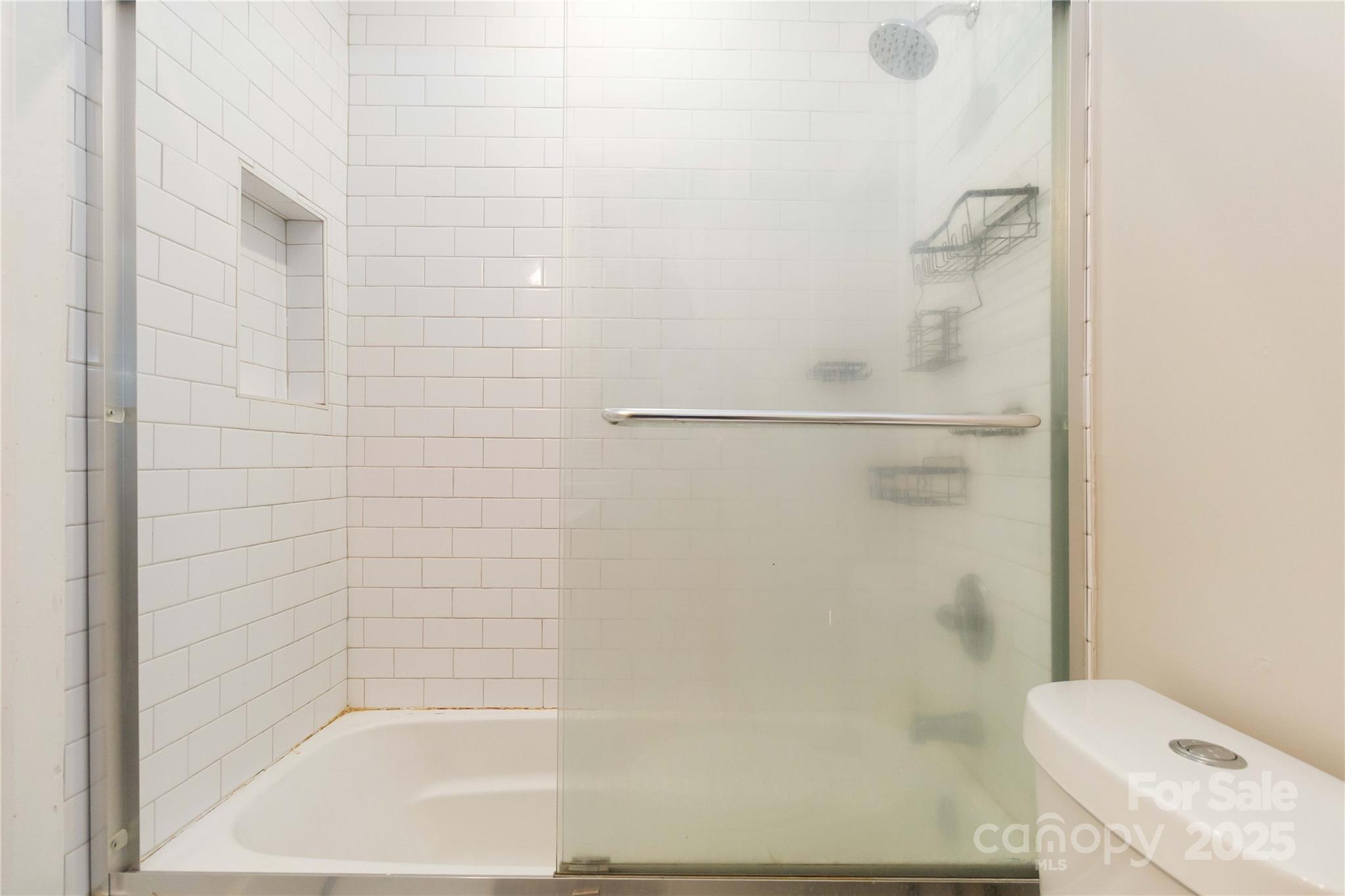 811 E Morehead - Residential