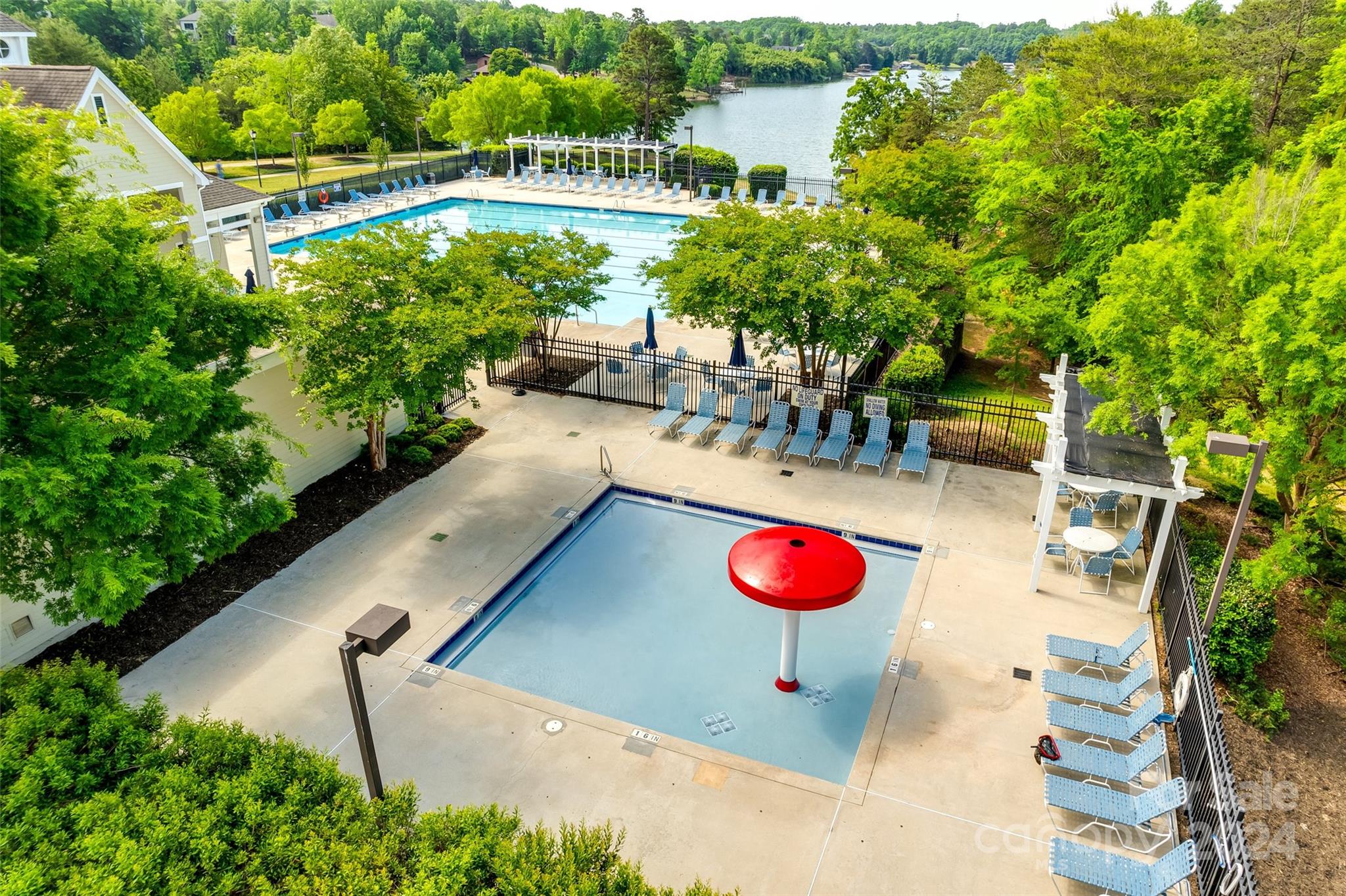 Lake Shore On Lake Wylie - Residential