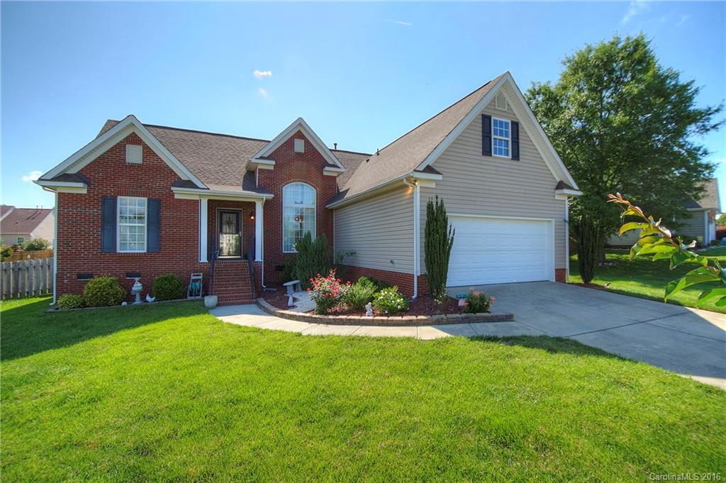 Autumn Cove At Lake Wylie - Residential
