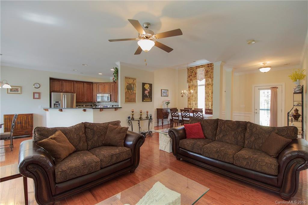 Autumn Cove At Lake Wylie - Residential