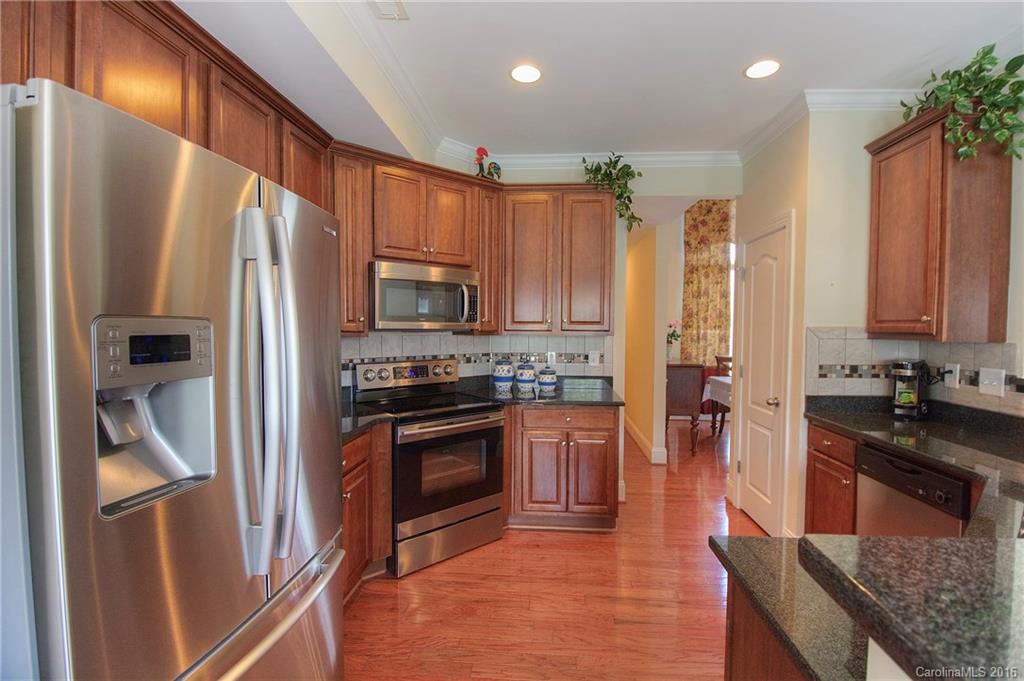 Autumn Cove At Lake Wylie - Residential