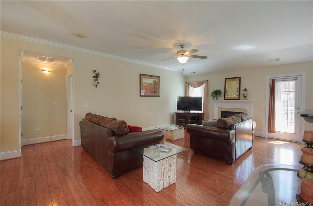 Autumn Cove At Lake Wylie - Residential