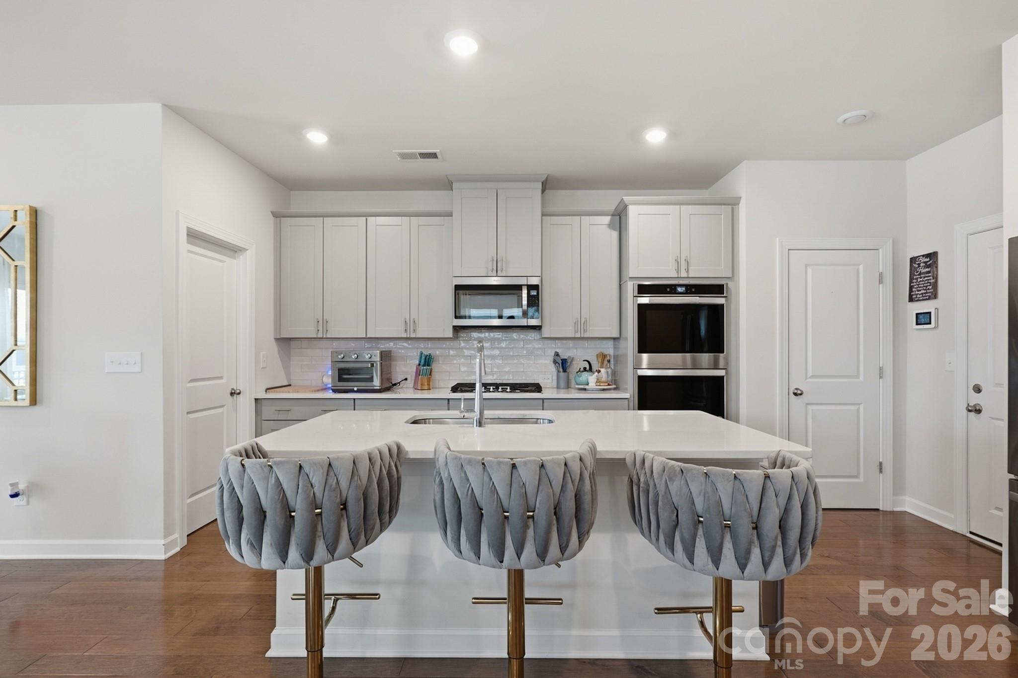 Anniston Chase - Residential