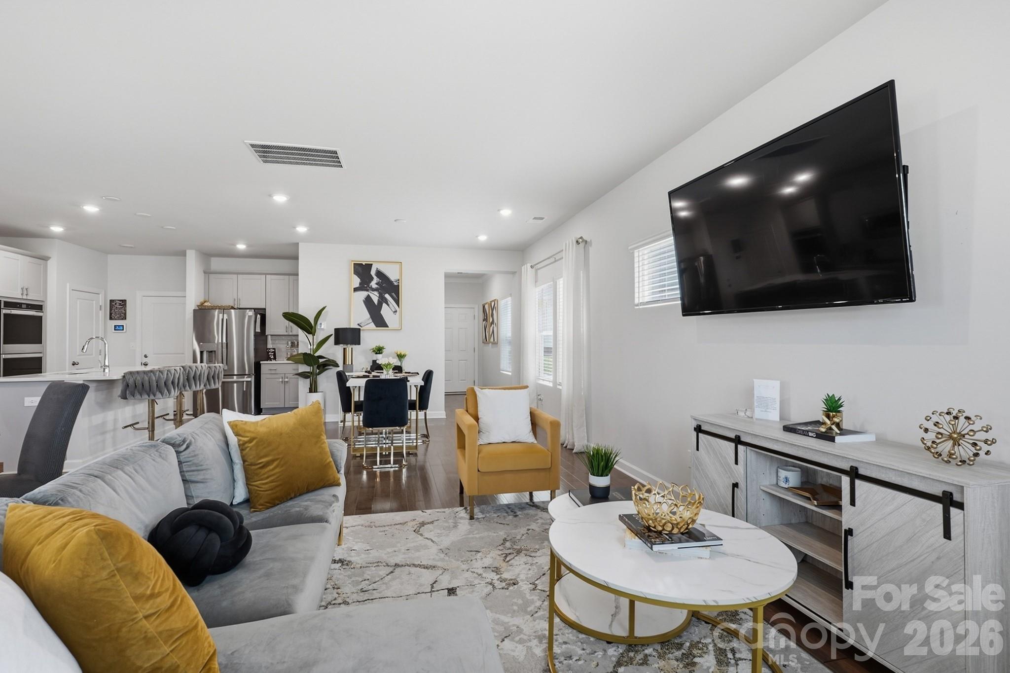 Anniston Chase - Residential