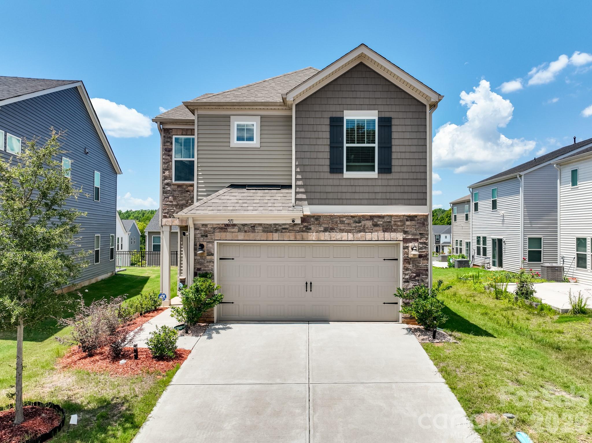 Anniston Chase - Residential