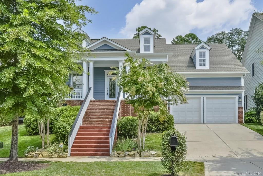Hard to find Ranch in Baxter w great elevation & views of rooftops.  7 Steps fr garage/house.  Certified Pre-Owned Home - Appraisal/inspections/repairs complete and home warranty included.  Open concept, split plan, open & airy, cook's kitchen, custom entertainment center, craftsman wainscoting details, beautiful hardwoods, office or study with built ins, screen porch w/cable, irrigation.  Exterior just repainted, new roof & gutters coming!  Backs up to tree line for privacy.