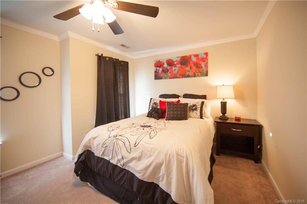 Ridge Pointe - Residential