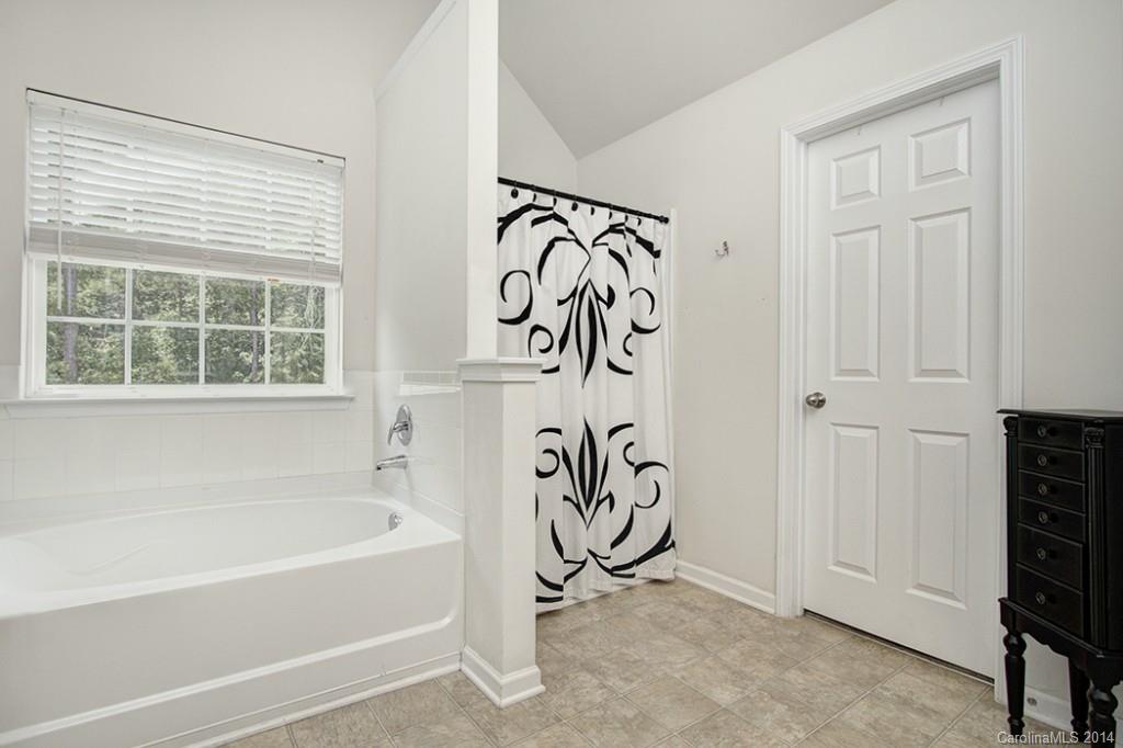Sandy Pointe - Residential