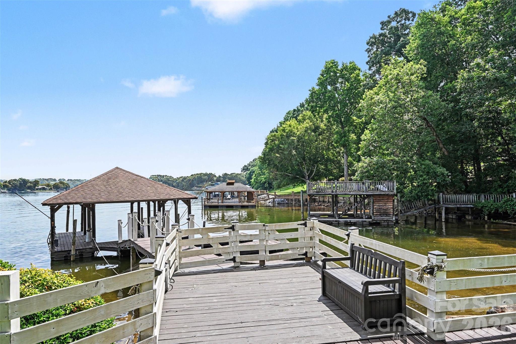 Moores Ferry - Residential