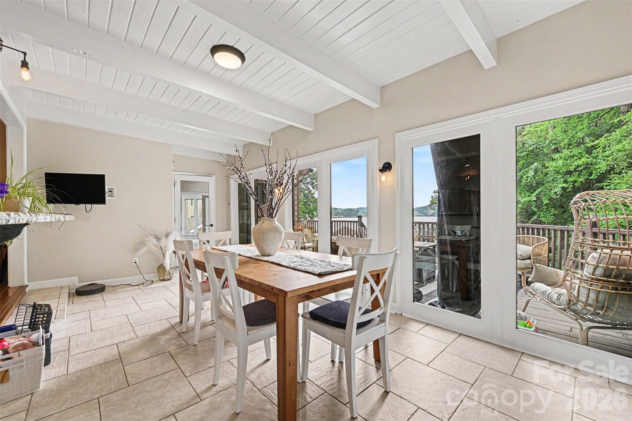 Moores Ferry - Residential