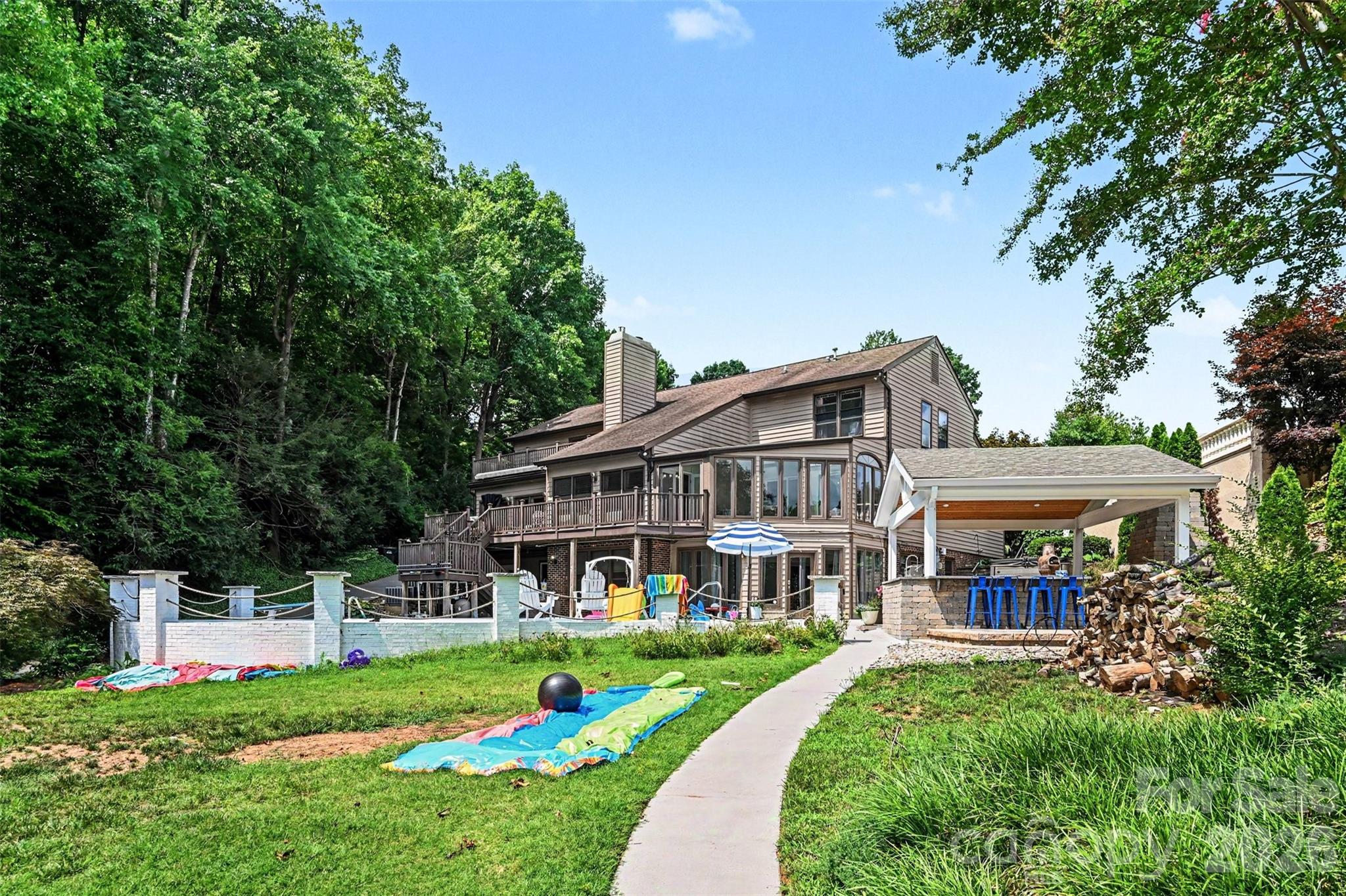 Moores Ferry - Residential