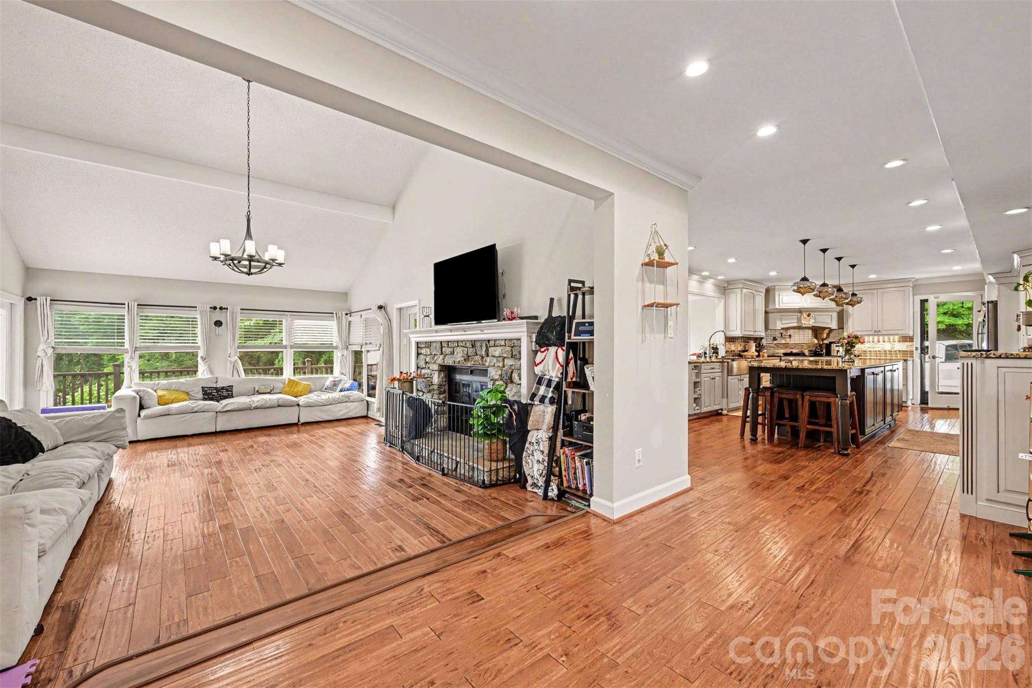 Moores Ferry - Residential