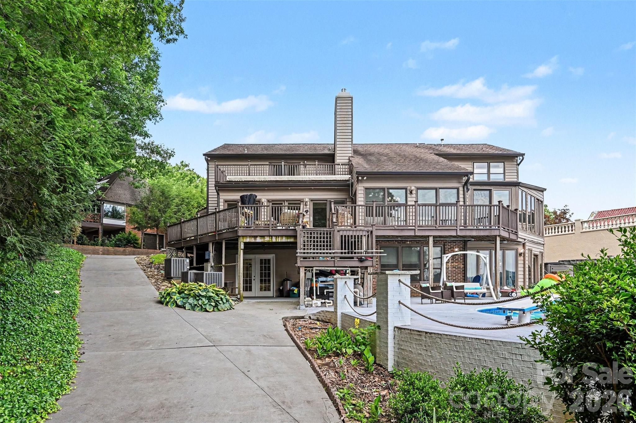 Moores Ferry - Residential