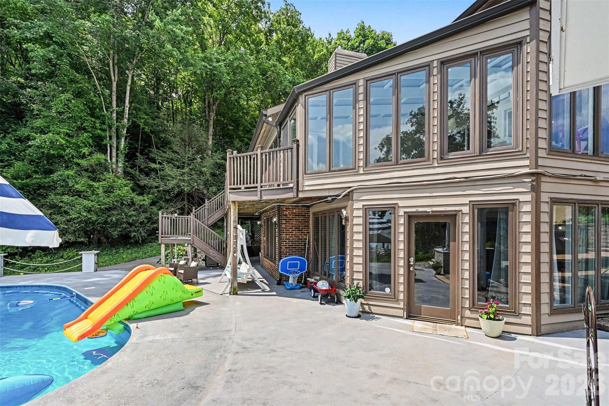 Moores Ferry - Residential