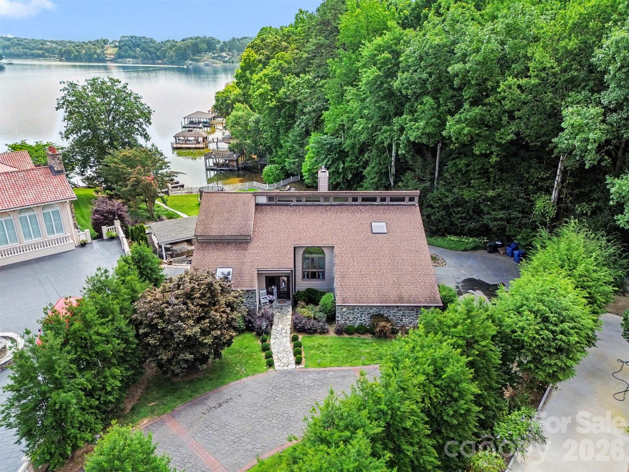 Moores Ferry - Residential