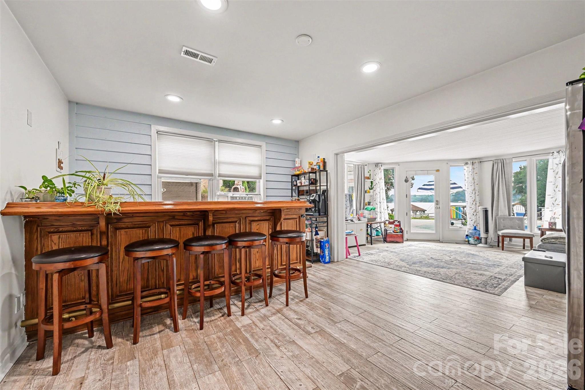 Moores Ferry - Residential